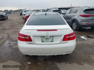 2011 Mercedes-Benz E-Class E 350 with VIN WDDKJ5GB5BF105732, listed as a IAAI auction lot 41465488 with 169,086 mi miles. Bid and sale history available at carsss.com. Image 15.