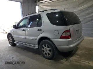 2000 Mercedes-Benz M 320/430/500 с VIN 4JGAB72E6YA200592, выставлен на аукционе Copart как лот 57261935 с пробегом 210 338 миль миль и Чистый • Clean title. История ставок и продаж доступна на DreamBid. Изображение 2.