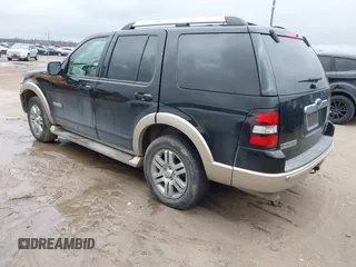 2006 Ford Explorer Eddie Bauer с VIN 1FMEU648X6UB42219, выставлен на аукционе IAAI как лот 41549910 с пробегом Не указан миль и . История ставок и продаж доступна на DreamBid. Изображение 3.