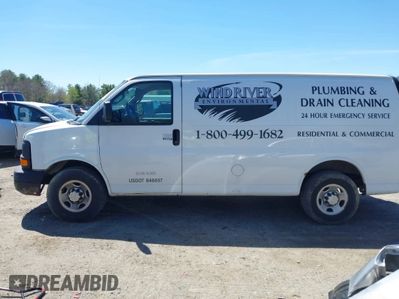 2016 Chevrolet Express Cargo Van with VIN 1GCWGAFF1G1126072, listed as a IAAI auction lot 42166064 with 245,517 mi miles. Bid and sale history available at carsss.com. Image 14.
