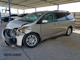 2017 Toyota Sienna XLE Auto Access Seat with VIN 5TDYZ3DC4HS867103, listed as a Copart auction lot 60088495 with 96,783 mi miles and Salvage title. Bid and sale history available at DreamBid. Image 1.