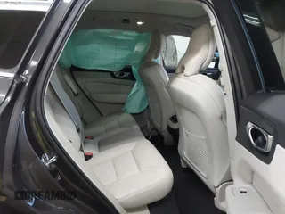 2022 Volvo XC60 Inscription with VIN YV4L12DL3N1002494, listed as a IAAI auction lot 41472028 with 11,061 mi miles and . Bid and sale history available at DreamBid. Image 8.