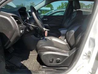 2020 Jeep Cherokee Latitude Plus with VIN 1C4PJMLB5LD602695, listed as a Copart auction lot 56363055 with 139,439 mi miles and Clean Title. Bid and sale history available at DreamBid. Image 7.