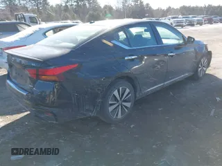 2019 Nissan Altima SL with VIN 1N4BL4EW7KC133107, listed as a IAAI auction lot 41433636 with 70,719 mi miles and . Bid and sale history available at carsss.com. Image 4.