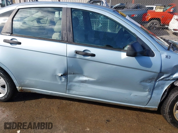 2008 Ford Focus S with VIN 1FAHP34NX8W223229, listed as a IAAI auction lot 38747770 with 232,432 mi miles. Bid and sale history available at carsss.com. Image 13.