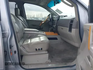 2004 Infiniti QX56 with VIN 5N3AA08C14N811706, listed as a IAAI auction lot 41616710 with 222,954 mi miles. Bid and sale history available at carsss.com. Image 5.