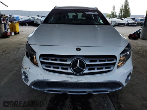 2019 Mercedes-Benz GLA 250 z VIN WDCTG4GB7KU002969, wystawiony jako Copart lot #53723225 z przebiegiem 84 382 mil mil oraz Czysty tytuł • Clean title. Historia ofert i sprzedaży dostępna na DreamBid. Obrazek 5.