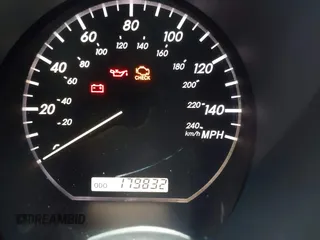 2006 Lexus RX with VIN 2T2GA31U96C048136, listed as a IAAI auction lot 41661100 with 179,832 mi miles. Bid and sale history available at carsss.com. Image 7.