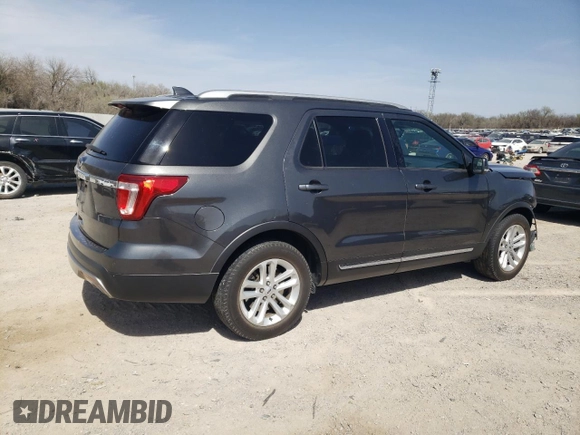 2017 Ford Explorer XLT with VIN 1FM5K7D83HGE38311, listed as a Copart auction lot 49620475 with Not Provided miles and Salvage Title. Bid and sale history available at carsss.com. Image 3.