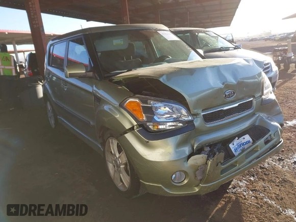 2011 Kia Soul + with VIN KNDJT2A24B7301775, listed as a IAAI auction lot 41623519 with 64,266 mi miles. Bid and sale history available at carsss.com. Image 1.