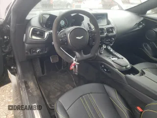 2023 Aston Martin Vantage z VIN SCFSMGAW7PGN07196, wystawiony jako Copart lot #55477894 z przebiegiem 2195 mil mil oraz Szkody całkowita. Historia ofert i sprzedaży dostępna na DreamBid. Obrazek 8.