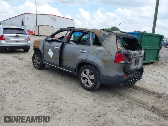 2013 Kia Sorento EX with VIN 5XYKU3A65DG327690, listed as a IAAI auction lot 41968107 with Not provided miles and . Bid and sale history available at DreamBid. Image 3.