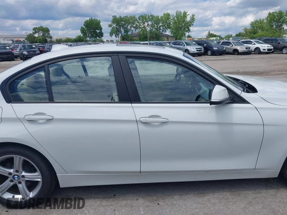 2013 BMW 3 Series 320i xDrive with VIN WBA3C3C53DF979770, listed as a IAAI auction lot 42373648 with 151,142 mi miles and . Bid and sale history available at DreamBid. Image 13.