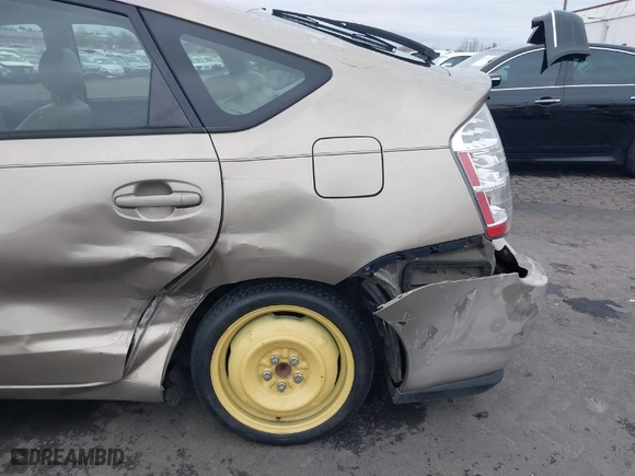 2006 Toyota Prius with VIN JTDKB20U863164573, listed as a IAAI auction lot 41609183 with 177,304 mi miles. Bid and sale history available at carsss.com. Image 6.