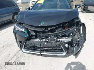 2020 Lexus UX with VIN JTHP9JBH7L2033386, listed as a IAAI auction lot 41463356 with 53,507 mi miles. Bid and sale history available at carsss.com. Image 6.
