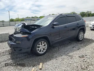 2016 Jeep Cherokee Latitude z VIN 1C4PJLCB2GW206650, wystawiony jako Copart lot #56567345 z przebiegiem 86 983 mil mil oraz Nie do naprawy • Non repairable. Historia ofert i sprzedaży dostępna na DreamBid. Obrazek 1.