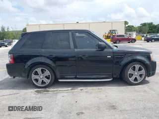 2012 Land Rover Range Rover Sport SC Autobiography с VIN SALSP2E40CA747150, выставлен на аукционе IAAI как лот 42769948 с пробегом 178 441 миль миль и . История ставок и продаж доступна на DreamBid. Изображение 13.