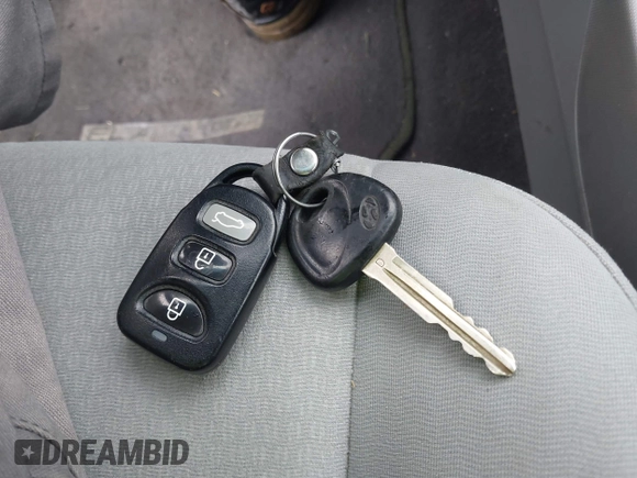 2008 Hyundai Elantra GLS with VIN KMHDU46D88U490176, listed as a IAAI auction lot 42347023 with 86,272 mi miles and . Bid and sale history available at DreamBid. Image 11.