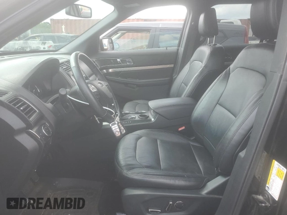 2018 Ford Explorer XLT z VIN 1FM5K7D85JGC32493, wystawiony jako Copart lot #61495965 z przebiegiem 100 830 mil mil oraz Szkoda całkowita • Salvage title. Historia ofert i sprzedaży dostępna na DreamBid. Obrazek 7.