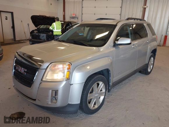 2011 GMC Terrain SLE-2 with VIN 2CTFLTECXB6424323, listed as a IAAI auction lot 42032143 with 176,270 mi miles and . Bid and sale history available at carsss.com. Image 2.