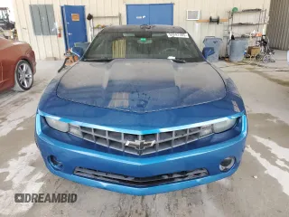 2010 Chevrolet Camaro LS z VIN 2G1FA1EV0A9144942, wystawiony jako Copart lot #60247485 z przebiegiem 159 045 mil mil oraz Czysty tytuł • Clean title. Historia ofert i sprzedaży dostępna na DreamBid. Obrazek 5.
