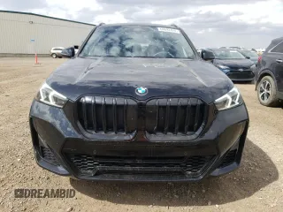 2023 BMW X1 xDrive28i z VIN WBX73EF08P5X91887, wystawiony jako Copart lot #68692424 z przebiegiem 15 971 mil mil oraz Tytuł czysty. Historia ofert i sprzedaży dostępna na DreamBid. Obrazek 5.