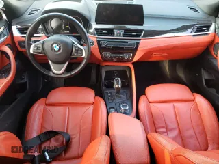 2022 BMW X2 sDrive28i with VIN WBXYH9C05N5T67775, listed as a Copart auction lot 44045505 with 34,100 mi miles and Salvage Title. Bid and sale history available at carsss.com. Image 8.