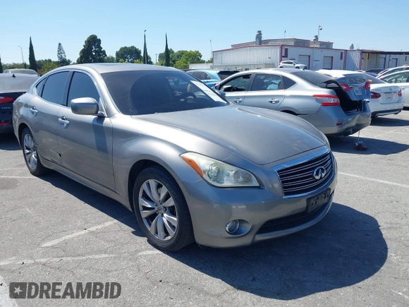 2011 Infiniti M with VIN JN1BY1AP7BM321776, listed as a IAAI auction lot 42320450 with 117,831 mi miles and . Bid and sale history available at DreamBid. Image 1.