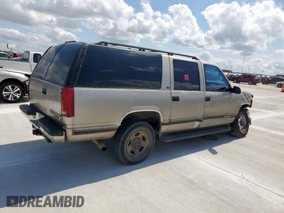 1999 Chevrolet Suburban z VIN 1GNFK16R9XJ573510, wystawiony jako Copart lot #58450815 z przebiegiem 287 235 mil mil oraz Szkoda całkowita • Salvage title. Historia ofert i sprzedaży dostępna na DreamBid. Obrazek 3.