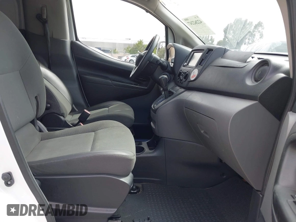 2021 Nissan NV200 SV z VIN 3N6CM0KN3MK706501, wystawiony jako IAAI lot #42262247 z przebiegiem 96 026 mil mil oraz . Historia ofert i sprzedaży dostępna na DreamBid. Obrazek 5.