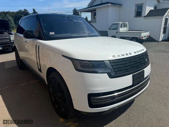 2023 Land Rover Range Rover SE with VIN SALKPBFU4PA024034, listed as a Copart auction lot 71431844 with 52,158 mi miles and Clean Title. Bid and sale history available at carsss.com. Image 4.