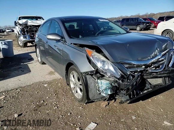 2013 Hyundai Sonata Limited with VIN 5NPEC4AC1DH677807, listed as a Copart auction lot 84562644 with 97,325 mi miles and Salvage Title. Bid and sale history available at DreamBid. Image 10.