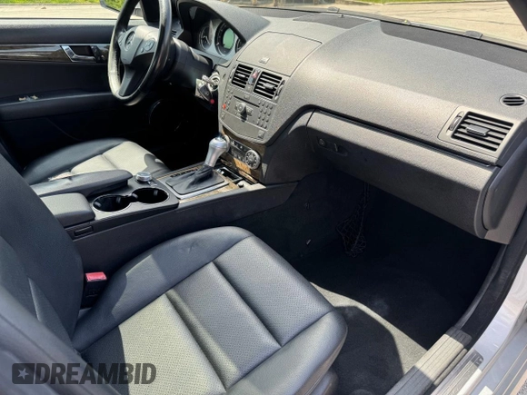 2008 Mercedes-Benz C 350 Sport with VIN WDDGF56XX8R039755, listed as a Copart auction lot 56783765 with 190,494 mi miles and Clean Title. Bid and sale history available at DreamBid. Image 5.