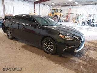 2016 Lexus ES 350 with VIN 58ABK1GG2GU025923, listed as a IAAI auction lot 41757363 with 85,192 mi miles. Bid and sale history available at carsss.com. Image 1.