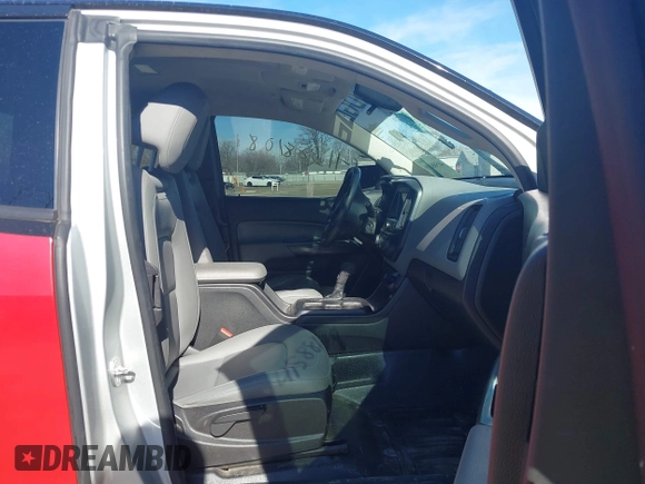 2018 Chevrolet Colorado 2WD Work Truck with VIN 1GCHSBEN6J1138361, listed as a IAAI auction lot 41588108 with 58,917 mi miles. Bid and sale history available at carsss.com. Image 5.
