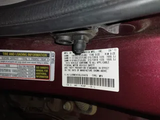 2014 Honda CR-V LX with VIN 5J6RM3H30EL004478, listed as a IAAI auction lot 41405582 with 213,933 mi miles. Bid and sale history available at carsss.com. Image 9.
