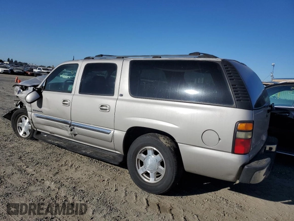 2004 GMC Yukon XL SLT with VIN 1GKEC16T44J308569, listed as a Copart auction lot 71376884 with 0 mi miles and Salvage Title. Bid and sale history available at carsss.com. Image 2.