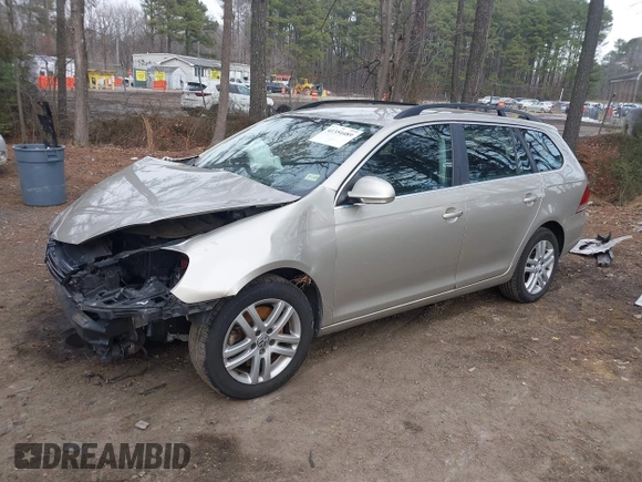 2014 Volkswagen Jetta TDI w/Sunroof & Nav with VIN 3VWPL7AJ9EM616612, listed as a IAAI auction lot 41354489 with 131,281 mi miles and . Bid and sale history available at DreamBid. Image 18.