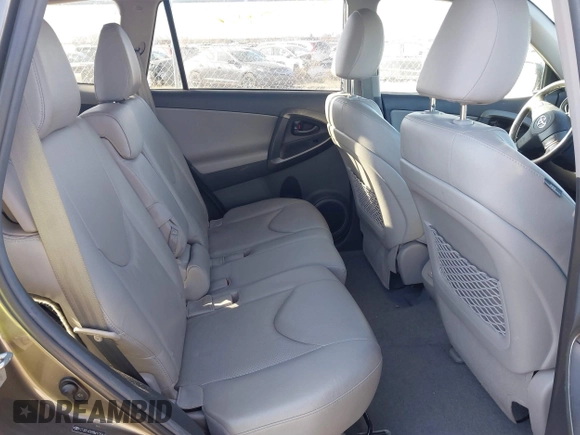 2011 Toyota RAV4 Limited с VIN 2T3DF4DV9BW173561, выставлен на аукционе IAAI как лот 41450407 с пробегом 126 053 миль миль и . История ставок и продаж доступна на DreamBid. Изображение 8.