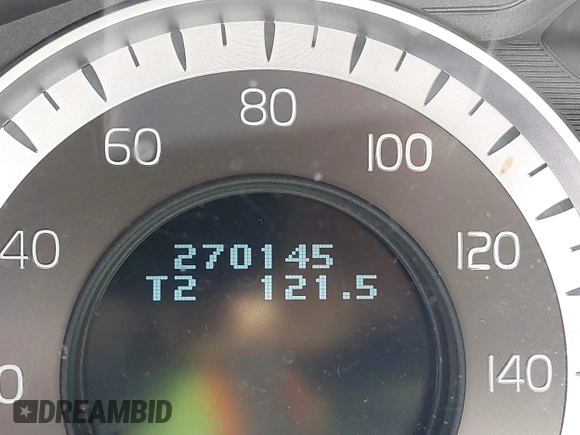 2012 Volvo XC70 T6 with VIN YV4902BZXC1137733, listed as a IAAI auction lot 42018303 with Not Provided miles and . Bid and sale history available at DreamBid. Image 15.