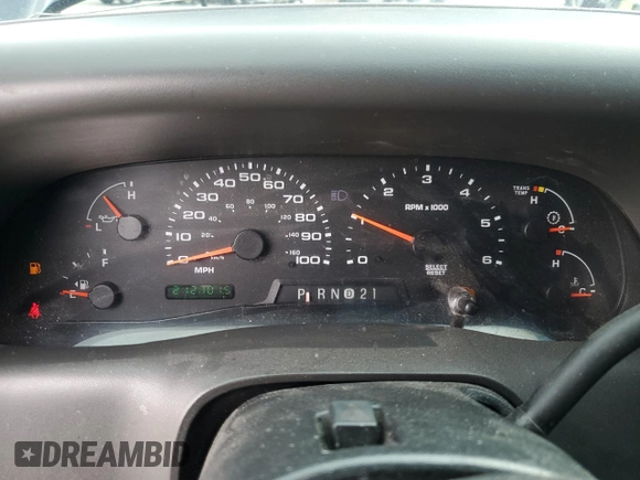 2003 Ford F-250 XL with VIN 1FTNX21L33EC53519, listed as a Copart auction lot 50188755 with 212,101 mi miles and Salvage title. Bid and sale history available at DreamBid. Image 9.