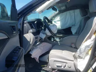 2018 Toyota Highlander LE with VIN 5TDZZRFH7JS265754, listed as a IAAI auction lot 41988890 with 120,082 mi miles and . Bid and sale history available at DreamBid. Image 5.