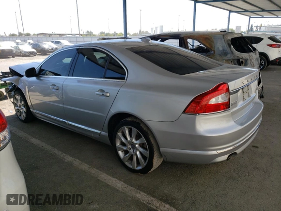 2016 Volvo S80 T5 Drive-E z VIN YV140MAK3G1196071, wystawiony jako Copart lot #68480174 z przebiegiem 109 076 mil mil oraz Szkoda całkowita • Salvage title. Historia ofert i sprzedaży dostępna na DreamBid. Obrazek 2.