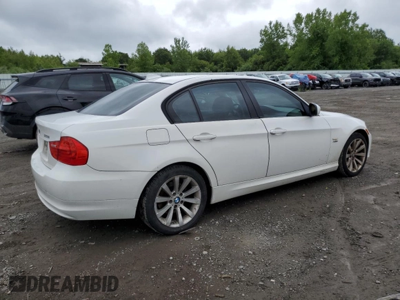 2011 BMW 3 Series 328i xDrive with VIN WBAPK5C51BA995671, listed as a Copart auction lot 59481105 with 173,977 mi miles and Clean title. Bid and sale history available at DreamBid. Image 3.