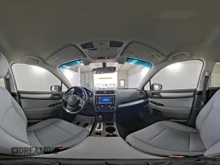 2019 Subaru Outback Premium with VIN 4S4BSAFC4K3322793, listed as a IAAI auction lot 42195670 with 109,333 mi miles. Bid and sale history available at carsss.com. Image 1.