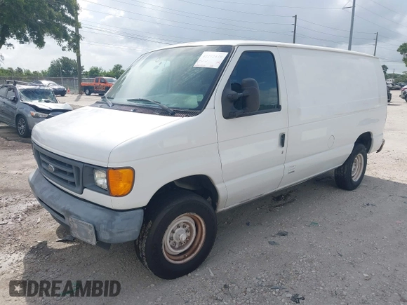 2007 Ford Econoline Cargo Commercial with VIN 1FTNE24W27DA99831, listed as a IAAI auction lot 42292439 with 280,756 mi miles and . Bid and sale history available at DreamBid. Image 2.