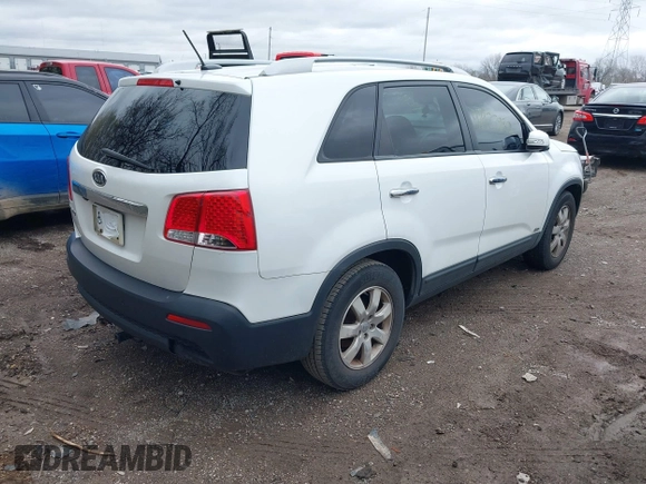 2012 Kia Sorento LX with VIN 5XYKTDA23CG272564, listed as a IAAI auction lot 41927982 with 205,556 mi miles. Bid and sale history available at carsss.com. Image 4.