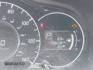 2016 Nissan Note SR z VIN 3N1CE2CP0GL390410, wystawiony jako IAAI lot #42036349 z przebiegiem 170 608 mil mil oraz . Historia ofert i sprzedaży dostępna na DreamBid. Obrazek 7.