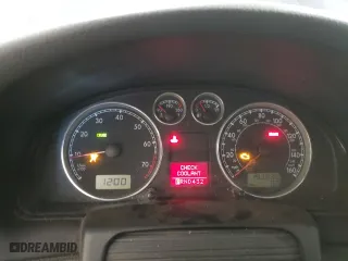 2002 Volkswagen Passat GLS with VIN WVWPD63B62P450409, listed as a Copart auction lot 82896644 with 193,936 mi miles and Non Repairable. Bid and sale history available at carsss.com. Image 9.