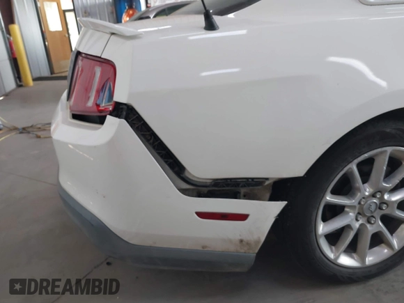 2011 Ford Mustang V6 with VIN 1ZVBP8AM1B5147273, listed as a IAAI auction lot 40283515 with 267,423 mi miles and . Bid and sale history available at DreamBid. Image 12.